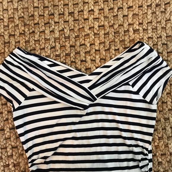 White House black market striped shirt w/ruching - Picture 2 of 3
